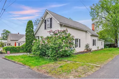 106 Providence Avenue, East Providence, RI 02915 - Photo 1