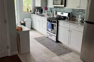 55 Court St, Bristol, RI 02809 - Photo 1