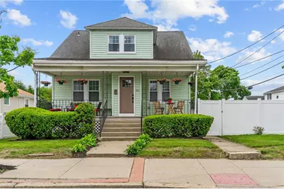 261 Columbus Avenue, Pawtucket, RI 02861 - Photo 1