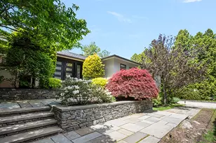 20 Woodland Terrace, Providence, RI 02906 - Photo 1