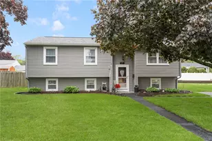 16 Westwood Dr, Warwick, RI 02889 - Photo 1