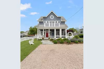 439 Wandsworth Street, Narragansett, RI 02882 - Photo 1