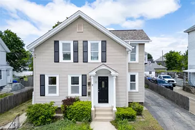 130 Hunts Avenue, Pawtucket, RI 02861 - Photo 1