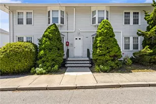 30 Brown St, Narragansett, RI 02882 - Photo 1