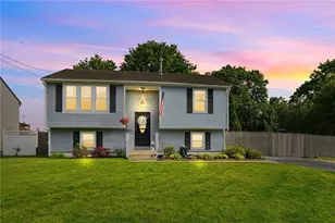 60 River Vue Ave, Warwick, RI 02889 - Photo 1