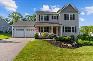 25 Ironwood Dr, Coventry, RI 02816 - Photo 1