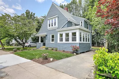 21 Glenwood Avenue, Pawtucket, RI 02860 - Photo 1