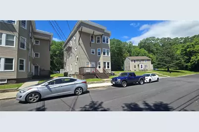 324 Fourth Avenue #3R, Woonsocket, RI 02895 - Photo 1