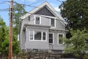 25 Tecumseh St, Providence, RI 02906 - Photo 1