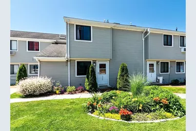 66 Girard Avenue #322, Newport, RI 02840 - Photo 1