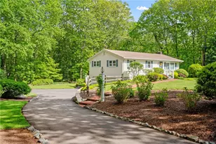 70 High Ridge Dr, Cumberland, RI 02864 - Photo 1