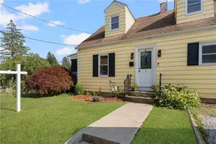 4 Linwood St, West Warwick, RI 02893 - Photo 1