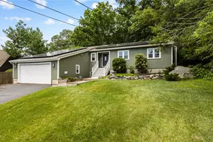 4 Amanda Ct, North Providence, RI 02904 - Photo 1