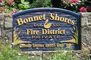 10 Cavalier Rd, Narragansett, RI 02882 - Photo 1