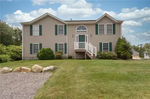 92 Palm Beach Ave, Narragansett, RI 02882 - Photo 1