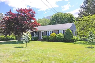 59 Evergreen Dr, Portsmouth, RI 02871 - Photo 1