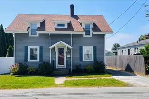 105 Bliss Rd, Newport, RI 02840 - Photo 1