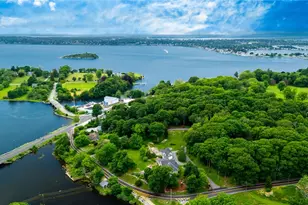 583 Highland Rd, Tiverton, RI 02878 - Photo 1