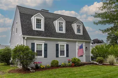 31 Bowen Street, East Providence, RI 02916 - Photo 1