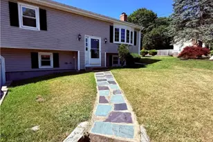46 Broadview Ave, Cumberland, RI 02864 - Photo 1