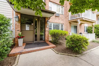 25 Bullocks Poing Avenue #3A, East Providence, RI 02915 - Photo 1