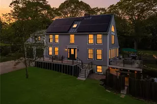 40 Charlotte Ave, North Kingstown, RI 02874 - Photo 1