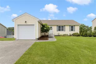 63 Danielle Dr, Woonsocket, RI 02895 - Photo 1