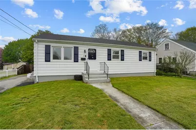 19 N Beacon Terrace, Middletown, RI 02842 - Photo 1
