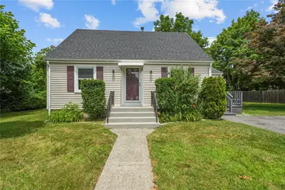 14 Gladding Street, Bristol, RI 02809 - Photo 1