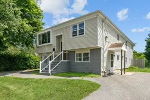 132 Maple Ave, Middletown, RI 02842 - Photo 1