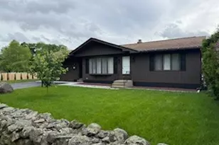 446 Angell Rd, North Providence, RI 02904 - Photo 1