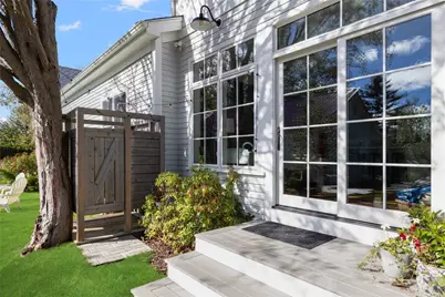 400 Paradise Avenue, Middletown, RI 02842 - Photo 1