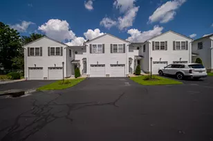 572 Smithfield Rd, North Providence, RI 02904 - Photo 1