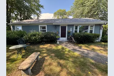 6 Hickory Avenue, Middletown, RI 02840 - Photo 1