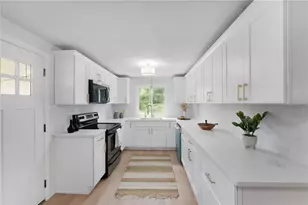 153 Vineyard Ave, Cumberland, RI 02864 - Photo 1