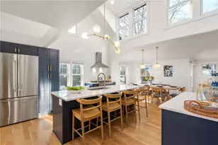 14 Robinson St, Narragansett, RI 02882 - Photo 1