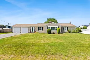 16 Kingsford Ave, East Providence, RI 02915 - Photo 1