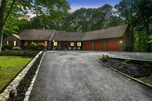 2 Spinney Ln, North Kingstown, RI 02852 - Photo 1