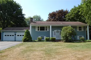 109 Suffolk Dr, North Kingstown, RI 02852 - Photo 1
