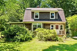 544 Old North Rd, South Kingstown, RI 02881 - Photo 1