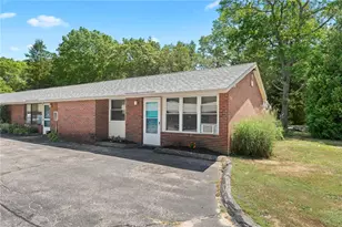 47 Kingsland Ct, Charlestown, RI 02813 - Photo 1