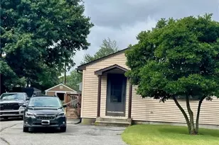 2 Timberwolf Dr, Cumberland, RI 02864 - Photo 1