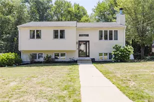 37 Oak Hill Dr, Johnston, RI 02919 - Photo 1