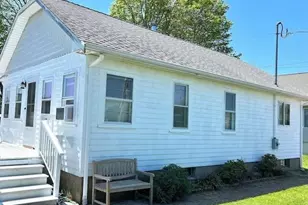 392 Gooseberry Rd, South Kingstown, RI 02879 - Photo 1