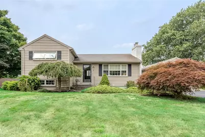 8 Spruce Avenue, Middletown, RI 02842 - Photo 1