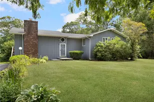 59 Lakewood Dr, Narragansett, RI 02882 - Photo 1