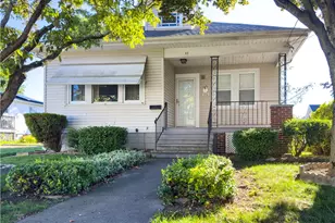 11 Queen St, Cranston, RI 02920 - Photo 1