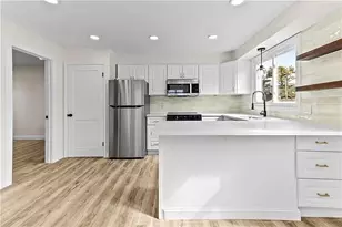 21 Joy St, Providence, RI 02908 - Photo 1