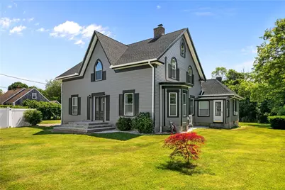 93 East Main Road, Portsmouth, RI 02871 - Photo 1