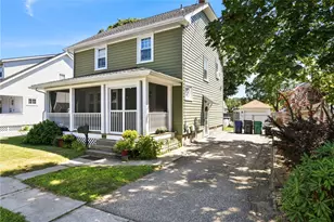 194 Gould Ave, Warwick, RI 02888 - Photo 1